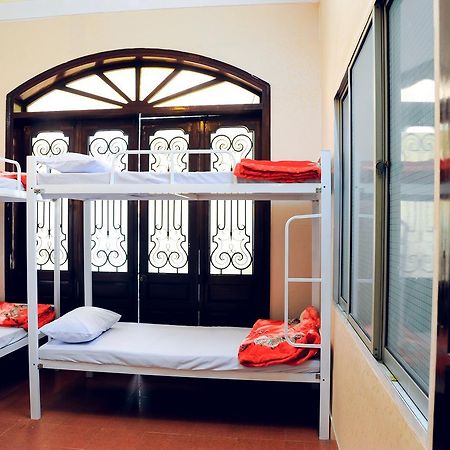 Queen Homestay Hue Bagian luar foto