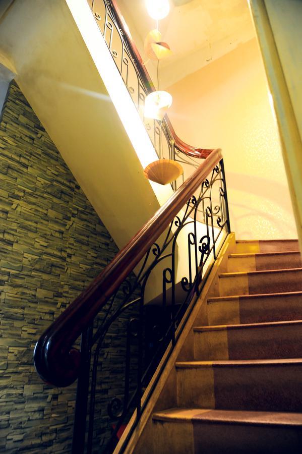 Queen Homestay Hue Bagian luar foto